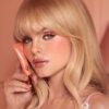 MATOWY RÓŻ DO POLICZKÓW W SZTUCZCE Pillow Talk PEACH POP