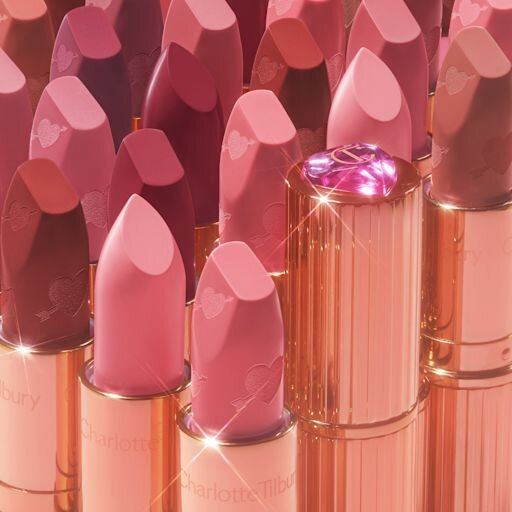 Pillow Talk LOVE EFFECT POMADKA MATTE REVOLUTION – LOVE TALK