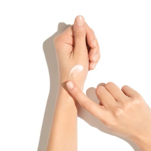 SERUM WYRÓWNAJĄCE CIEMNE PLAMY I PRZYWRACAJĄCE BLASK 10 ML