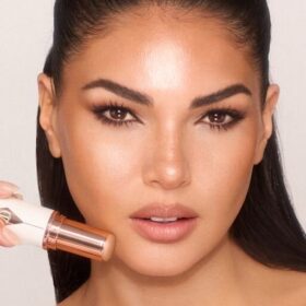 UNREAL SKIN SHEER GLOW TINT NAWILŻAJĄCY PODKŁAD W SZTYFCIE 7.5 MEDIUM