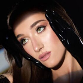 ZESTAW DO MAKIJAŻU OCZU „SULTRY, SMOKEY EYE SECRETS”
