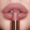 ZESTAW DO MAKIJAŻU W FORMACJI PODRÓŻNEJ „BEAUTY CHECK-IN KIT”