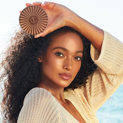 Zestaw Do Twarzy „Beautiful Skin Sun-Kissed Glowing Bronzer”
