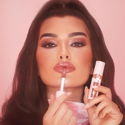 ZESTAW DO UST JUICY, PLUMPER-LOOKING LIPS Kit do ust